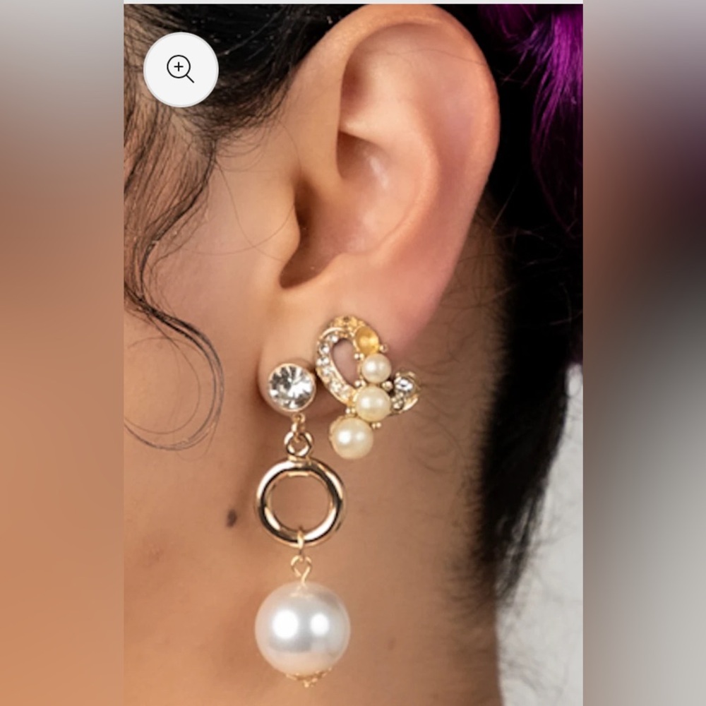 2 pairs of Diamond & Pearl Earrings